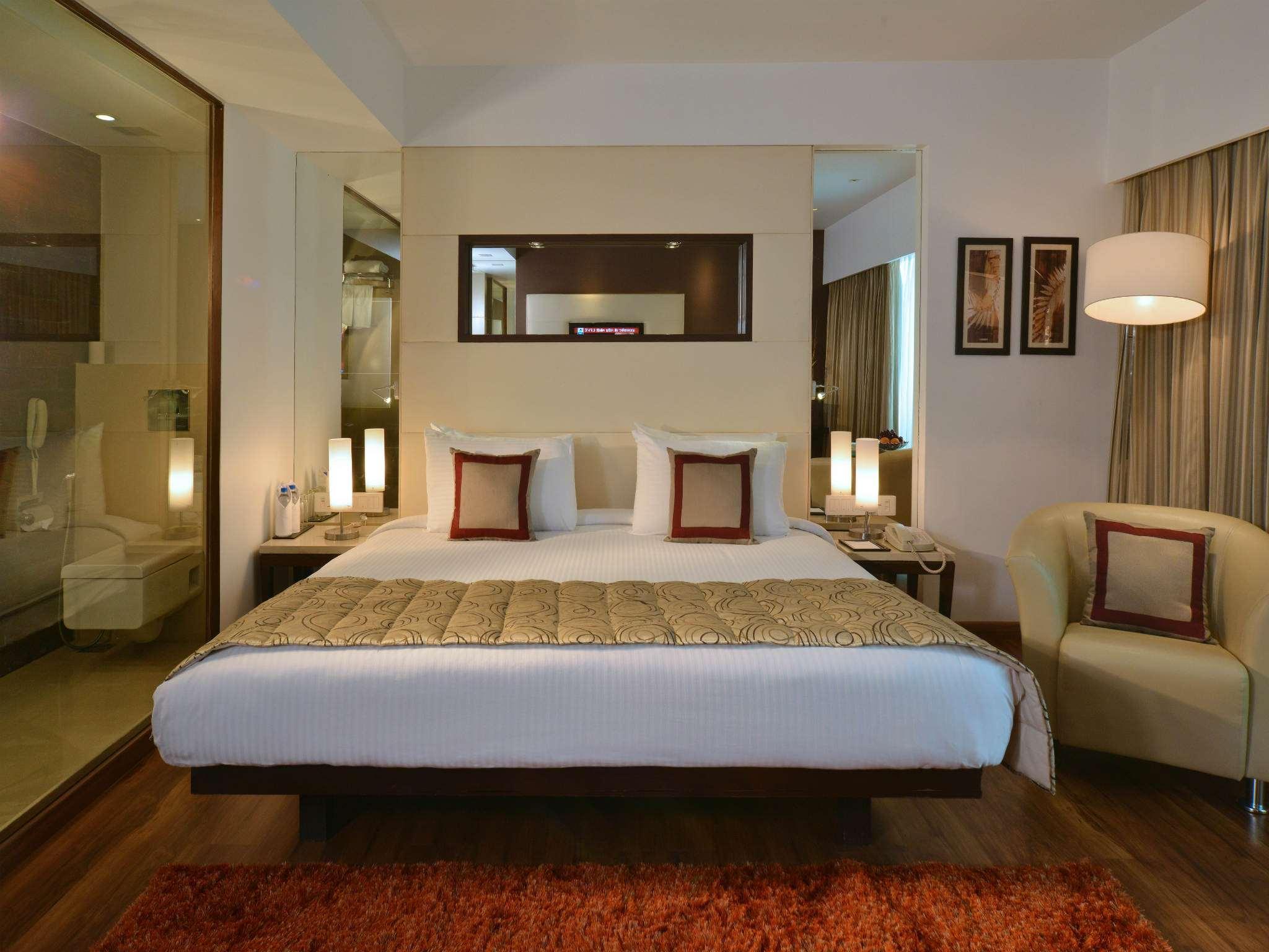 Majestic Court Sarovar Portico Navi Mumbai Kültér fotó