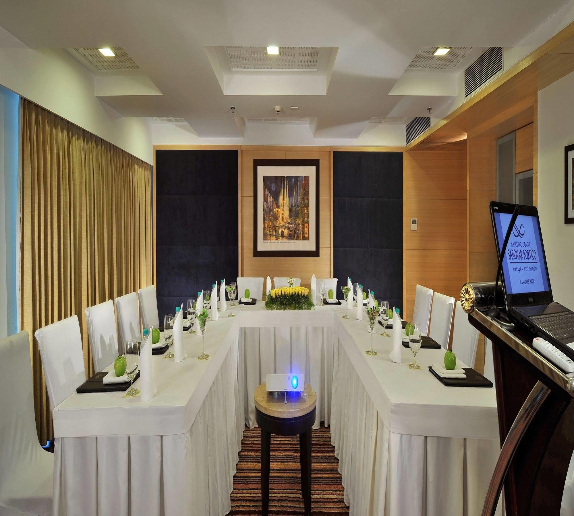 Majestic Court Sarovar Portico Navi Mumbai Kültér fotó